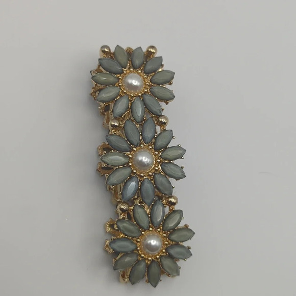 Costume Jewelry Beaded Flower Cuff and Gold Plated Arrow Cuff Set - Picture 3 of 6